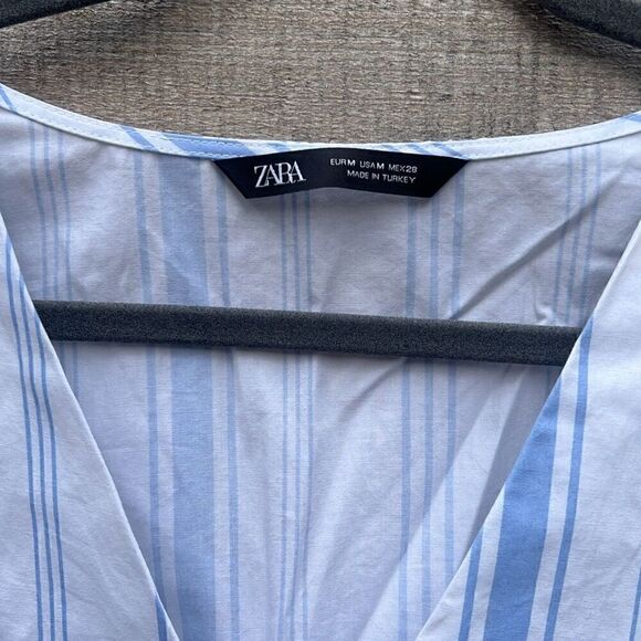 Zara Women's White Blue Stripes V-Neck Balloon Sleeve High Low Blouse Medium NWT - Picture 2 of 6